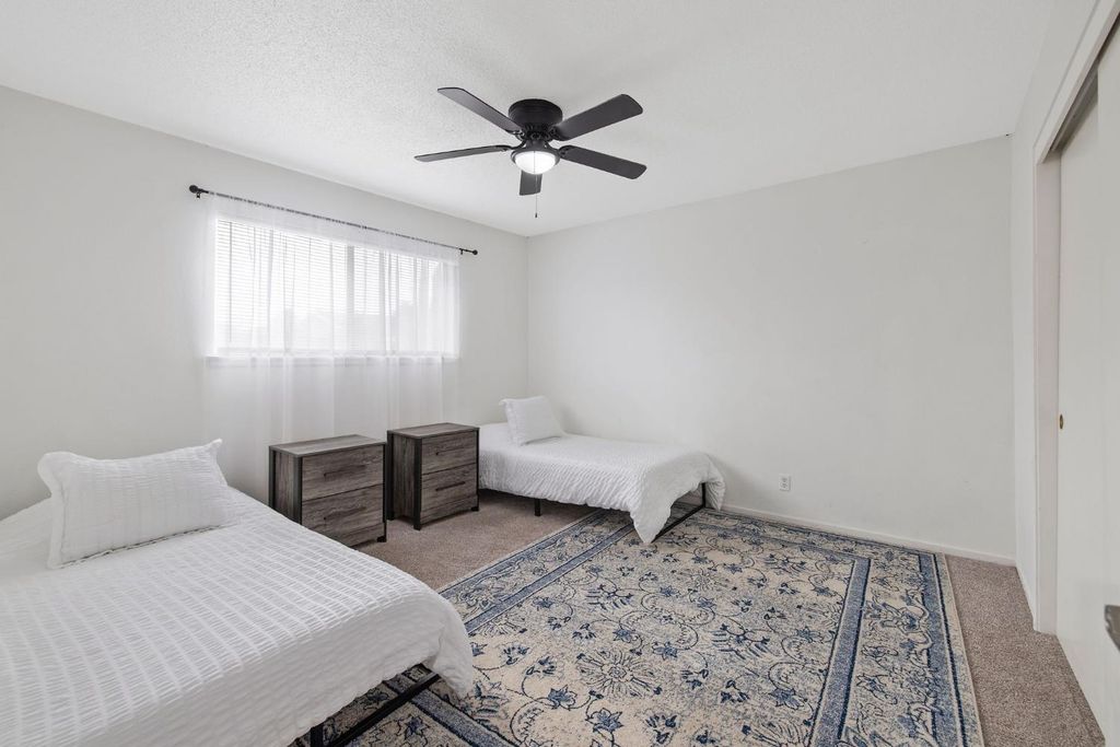 Image 23 of property listing at 692 W Gettysburg Avenue, Clovis, CA 93612