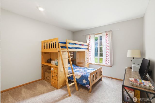 135 Hosanna Way, Camano Island, WA 98282