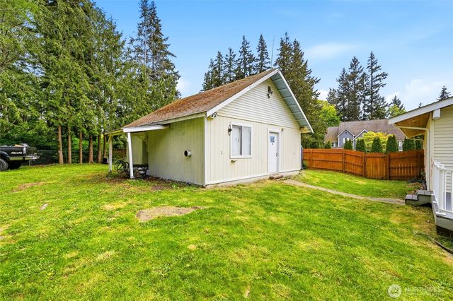 135 Hosanna Way, Camano Island, WA 98282