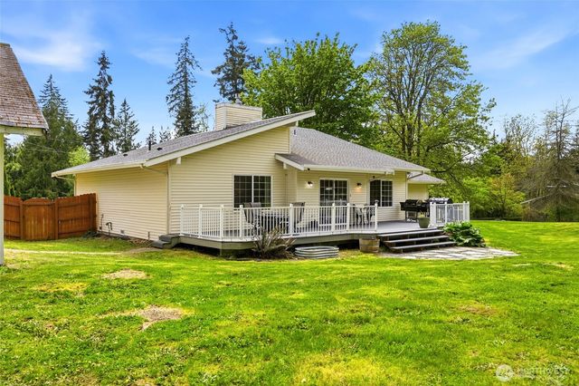 135 Hosanna Way, Camano Island, WA 98282