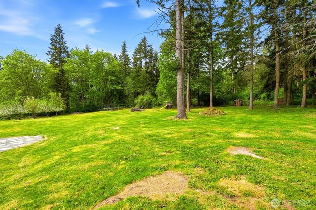 135 Hosanna Way, Camano Island, WA 98282