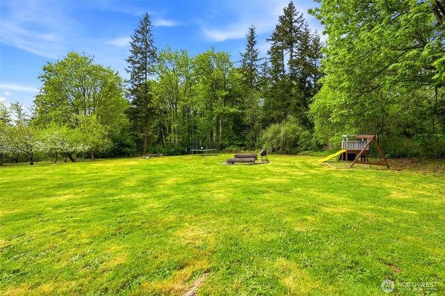 135 Hosanna Way, Camano Island, WA 98282