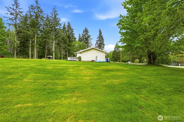 135 Hosanna Way, Camano Island, WA 98282