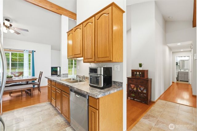 135 Hosanna Way, Camano Island, WA 98282