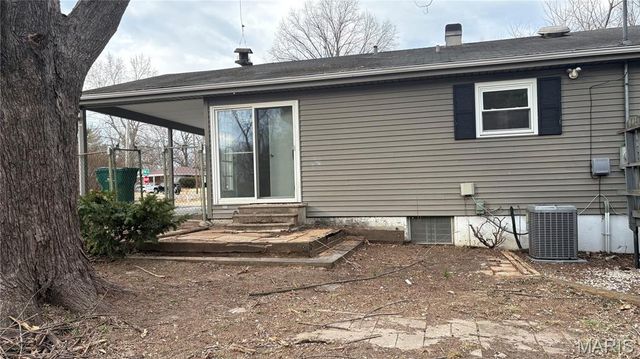 1072 Prigge Road, St Louis, MO 63138