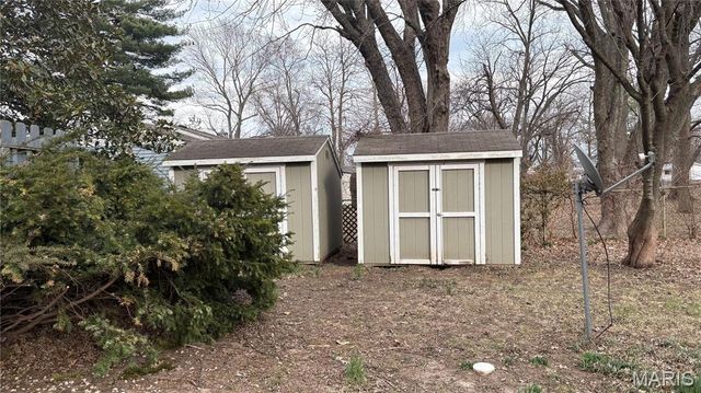 1072 Prigge Road, St Louis, MO 63138