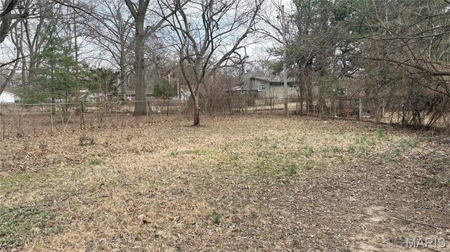 1072 Prigge Road, St Louis, MO 63138