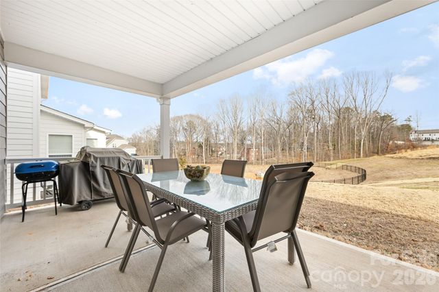 346 W Waterlynn Road, Mooresville, NC 28117