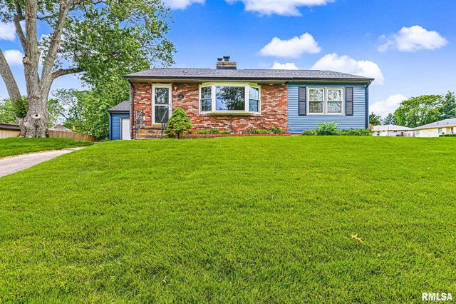 4211 N BROOKMONT Road, Peoria, IL 61614