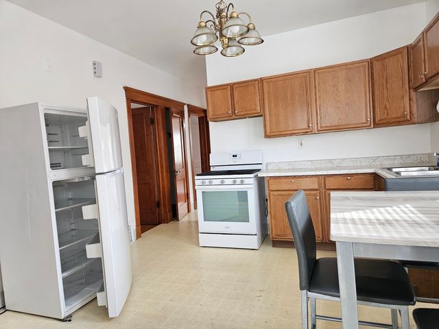 2340 Harvey Avenue, Berwyn, IL 60402