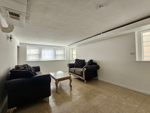 2340 Harvey Avenue, Berwyn, IL 60402