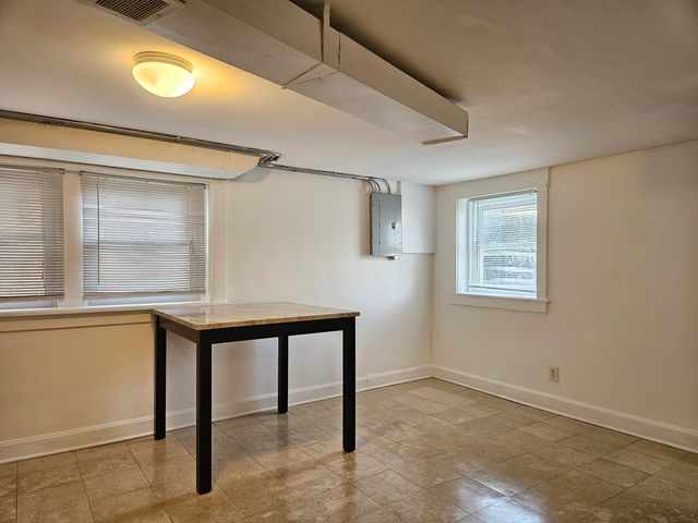 2340 Harvey Avenue, Berwyn, IL 60402