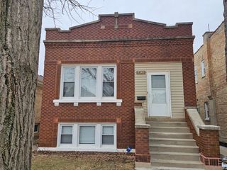 2340 Harvey Avenue, Berwyn, IL 60402