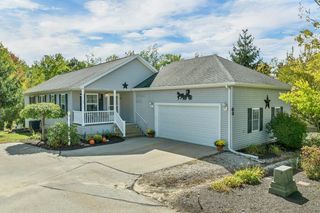 63 Sagewood Circle, Hooksett, NH 03106