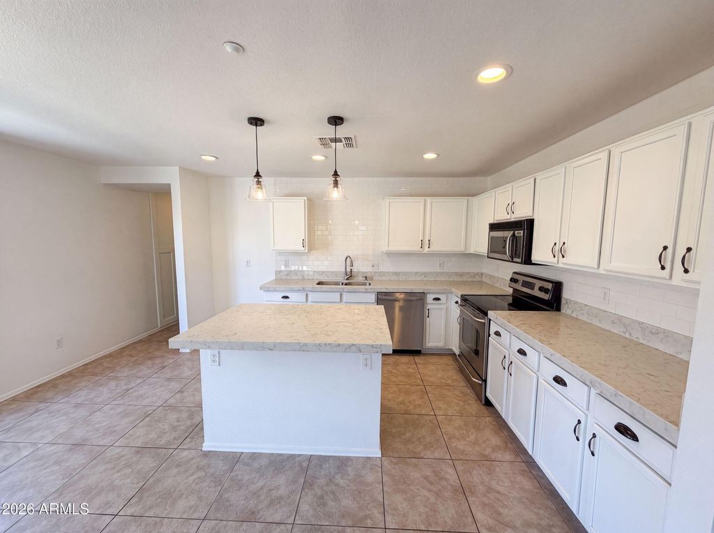 7500 E DEER VALLEY Road 8, Scottsdale, AZ 85255 — photo 2
