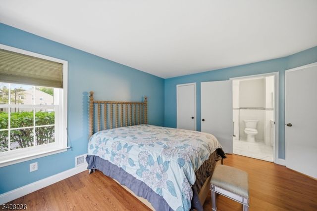 3 Juniper Ct 123, Clifton City, NJ 07014