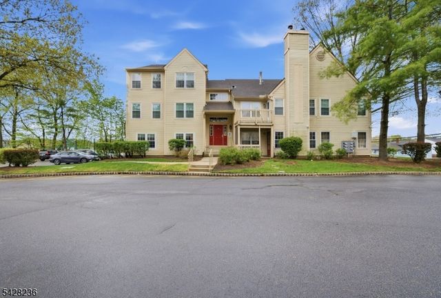 3 Juniper Ct 123, Clifton City, NJ 07014
