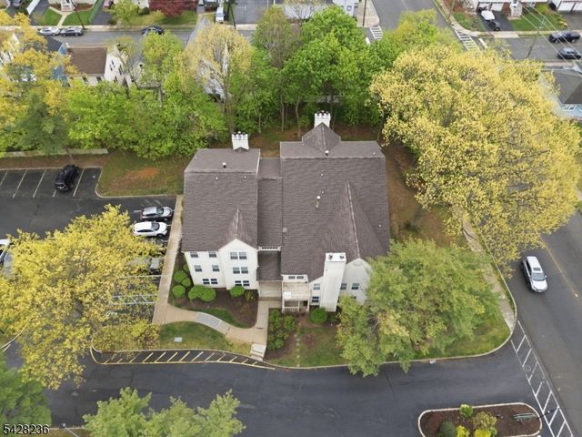 3 Juniper Ct 123, Clifton City, NJ 07014
