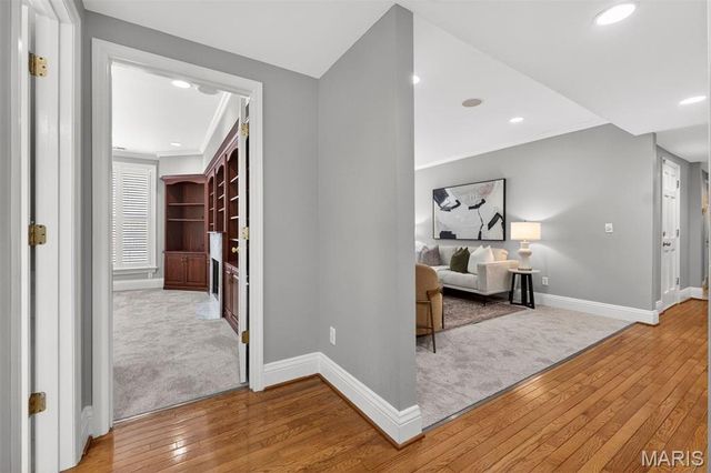 7542 Wydown Boulevard A, Clayton, MO 63105