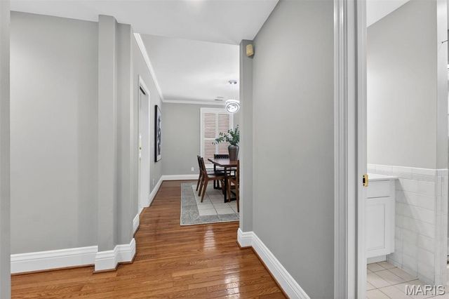 7542 Wydown Boulevard A, Clayton, MO 63105