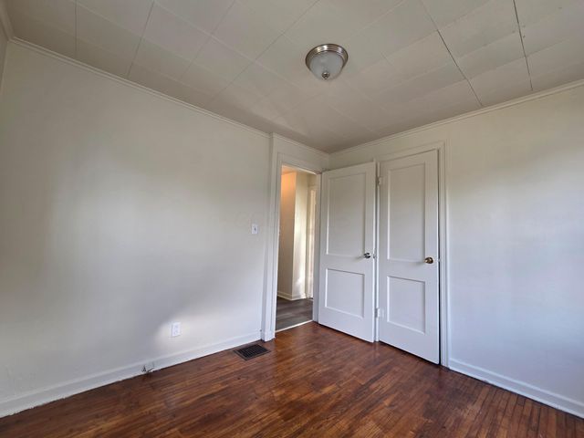 2569 Lexington Avenue, Columbus, OH 43211