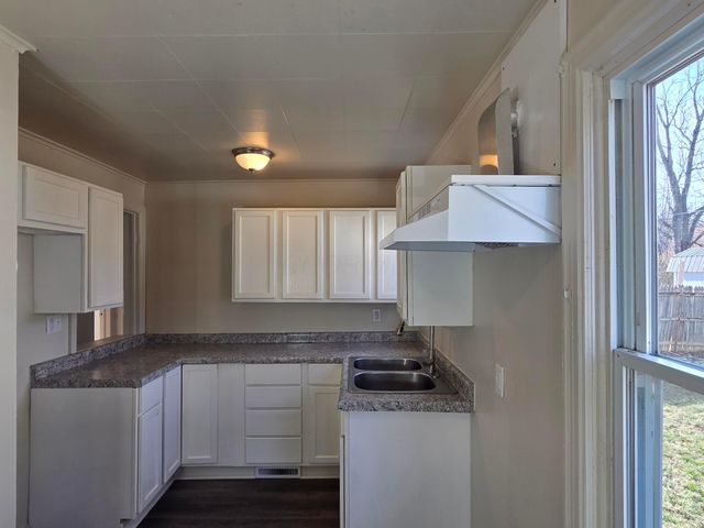 2569 Lexington Avenue, Columbus, OH 43211