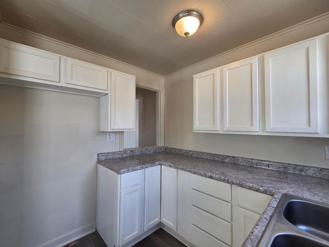 2569 Lexington Avenue, Columbus, OH 43211
