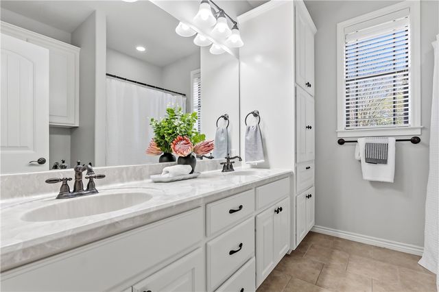 9201 Brookwater Circle, College Station, TX 77845