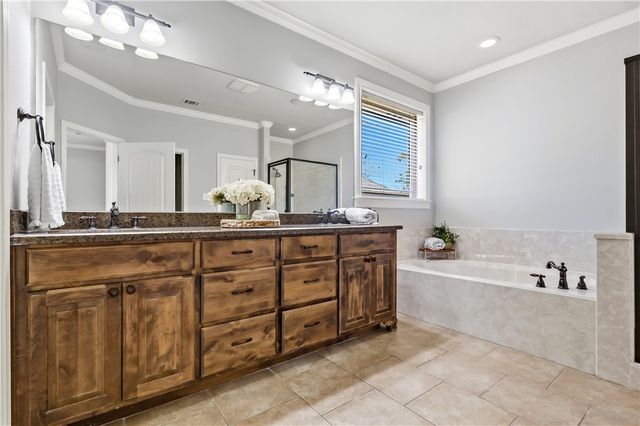 9201 Brookwater Circle, College Station, TX 77845