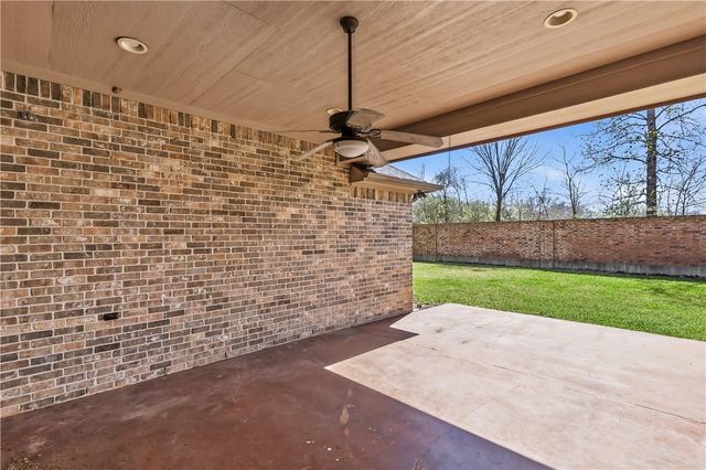 9201 Brookwater Circle, College Station, TX 77845