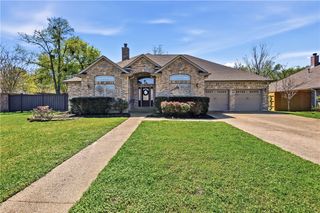 9201 Brookwater Circle, College Station, TX 77845
