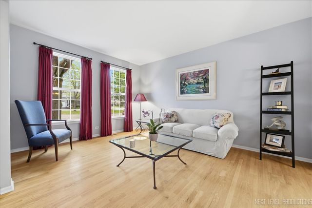 3219 Larrabee Drive, Geneva, IL 60134
