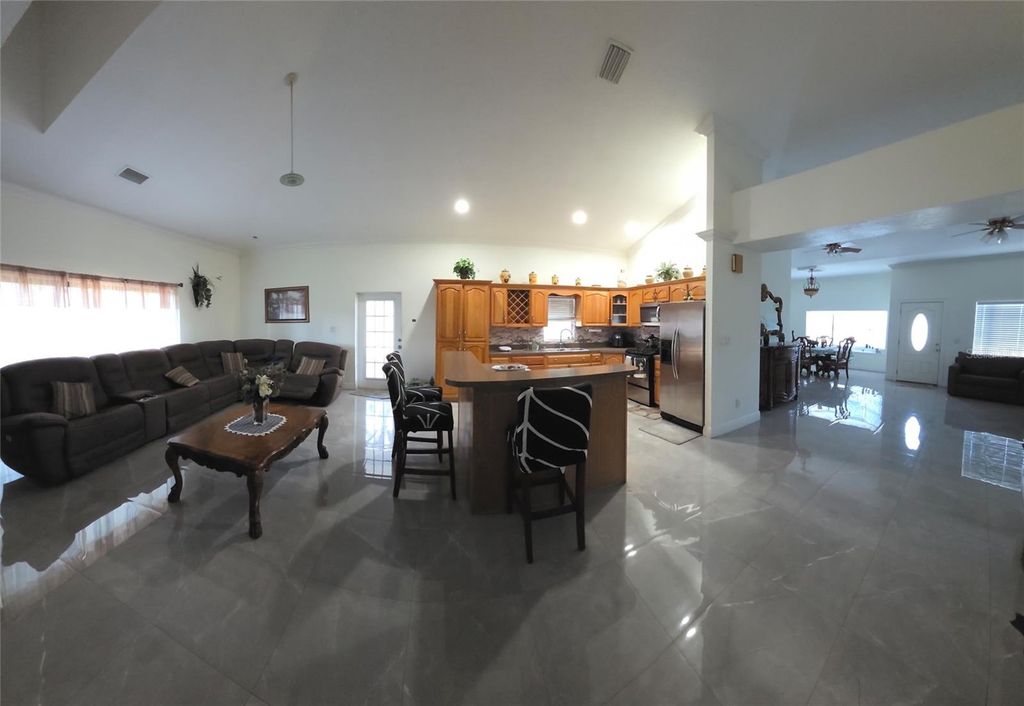 Image 8 of property listing at 5602 CHARLES DRIVE, Tampa, FL 33619