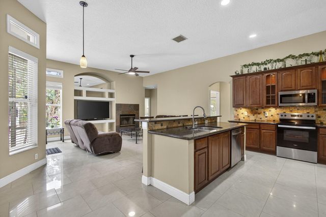 17044 N 72nd Rd Road N, Loxahatchee, FL 33470