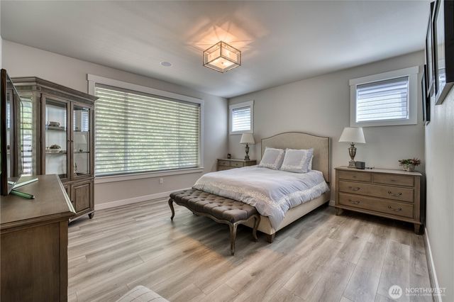 18595 Sawgrass Drive NE, Poulsbo, WA 98370