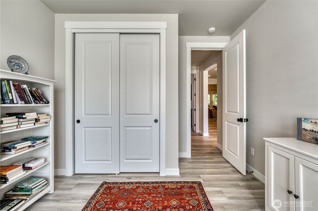 18595 Sawgrass Drive NE, Poulsbo, WA 98370