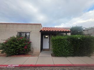 211 W Roger Rd Apt 24, Tucson, AZ 85705