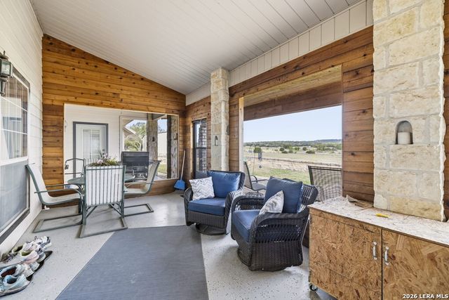 360 Bluff Creek Rd, Center Point, TX 78010