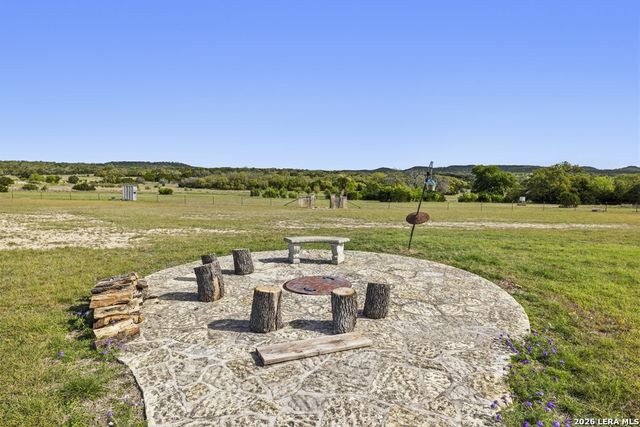 360 Bluff Creek Rd, Center Point, TX 78010