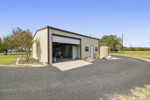 360 Bluff Creek Rd, Center Point, TX 78010