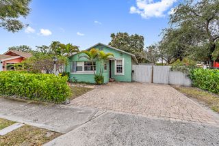 524 50TH Street, West Palm Beach, FL 33407
