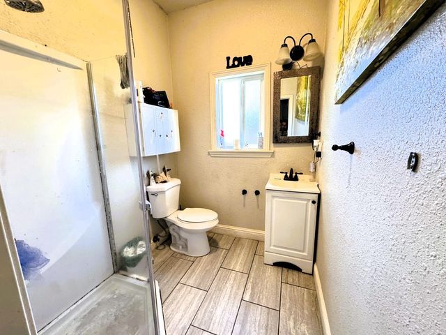 3402 E Townsend Avenue, Fresno, CA 93702