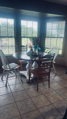 1368 Highway 12, Gentry, AR 72734