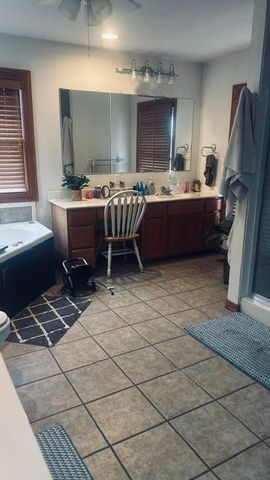 1368 Highway 12, Gentry, AR 72734