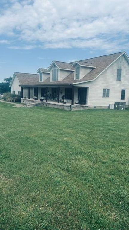 1368 Highway 12, Gentry, AR 72734