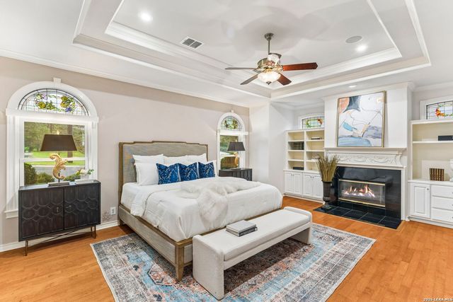 6 CENTURY GLN, San Antonio, TX 78257