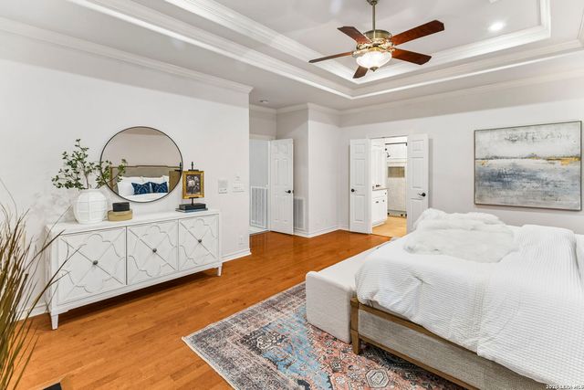 6 CENTURY GLN, San Antonio, TX 78257