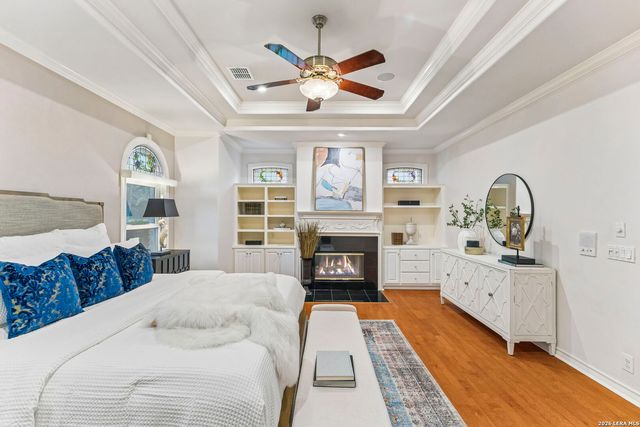 6 CENTURY GLN, San Antonio, TX 78257