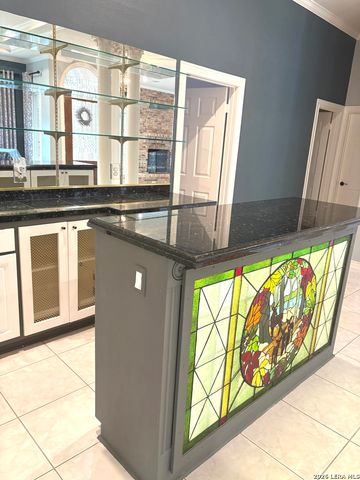 6 CENTURY GLN, San Antonio, TX 78257