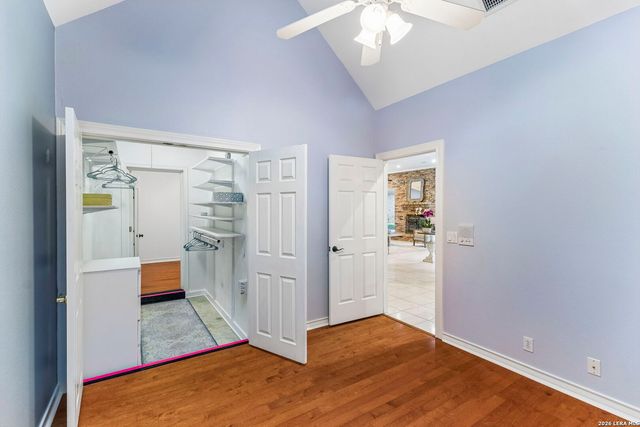 6 CENTURY GLN, San Antonio, TX 78257